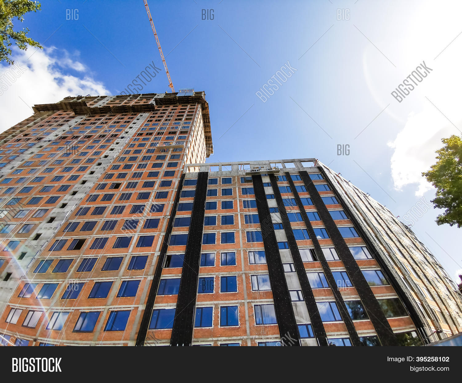 Scaffolding Image & Photo (Free Trial) | Bigstock