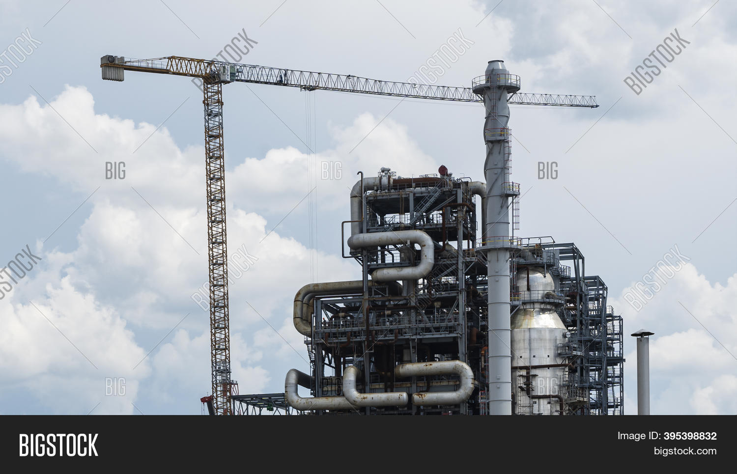 Distillation Tower Image & Photo (Free Trial) | Bigstock