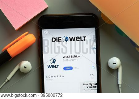 New York, United States - 7 November 2020: Die Welt Edition App Store Logo On Phone Screen, Illustra