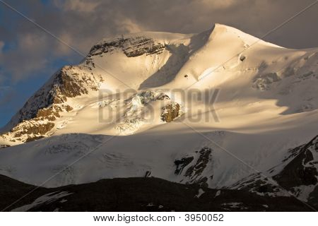 Berg zonsondergang