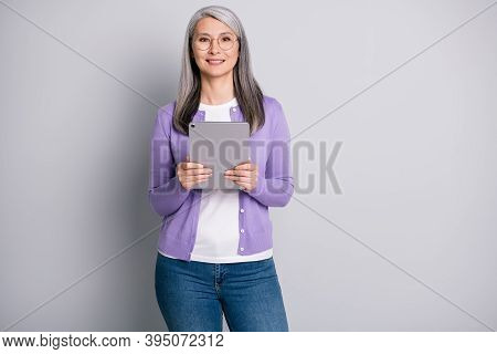Portrait Photo Of Elder Businesswoman Working With Tablet Using Modern Technoligies Texting Wearing 