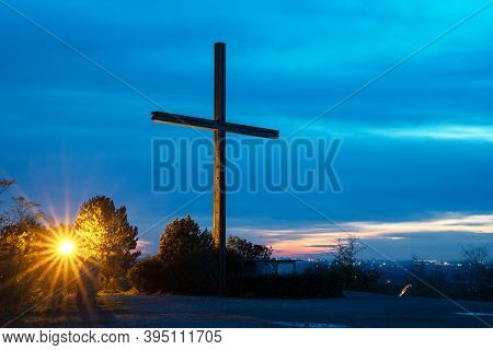 Bottrop, Germany - December 31, 2020: Totems On Haniel Tip, Landmark Of Ruhr Metropolis Against Rain