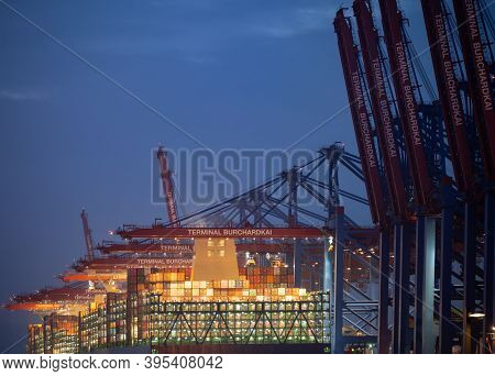 Hamburg, Germany - January 21, 2022: Container Terminal Eurogate At Burchardkai In Hamburg, Loading 
