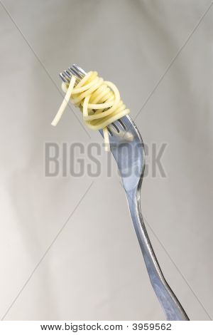 Bord fuld af Spaghetti