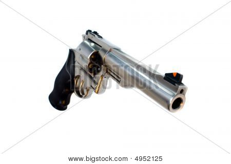 44 Magnum rewolwer na białym tle szeroki kąt widzenia