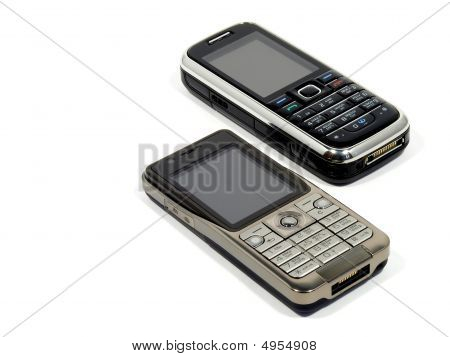 Twee nieuwe mobiele telefoon