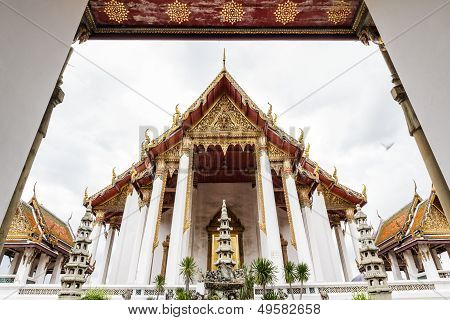 Wat Suthat.