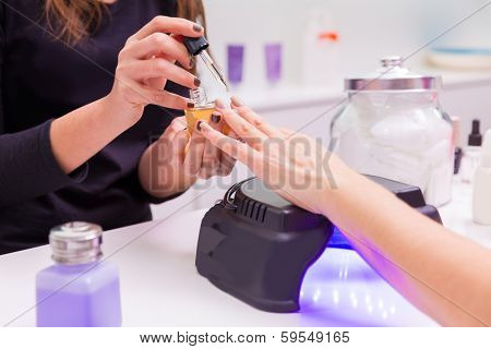 Nail saloon UV lap of quick dry nail polish manicure