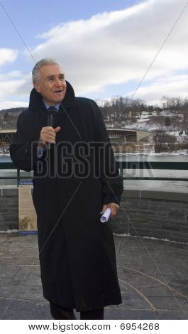 สหรัฐอเมริกา Congressman Maurice Hinchey