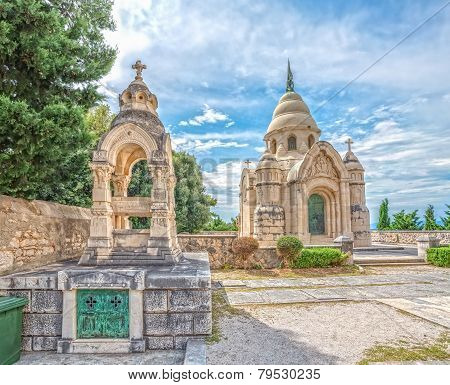 Supetar Mausoleum Petrinovic