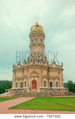 Znamenija Presvjatoj Bogoroditsy kyrka