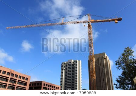 jeřáb na staveništi