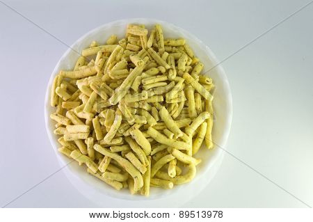 Ratlami Sev : Snacks of chick peas with punch of clove.