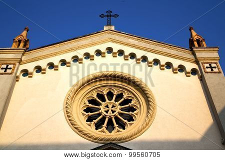 Rose Window  Italy  Lombardy     In  The Gorla  Old