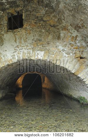 Saint-guilhem-le-desert (france)
