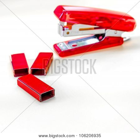 Tapler With  Staples Wires