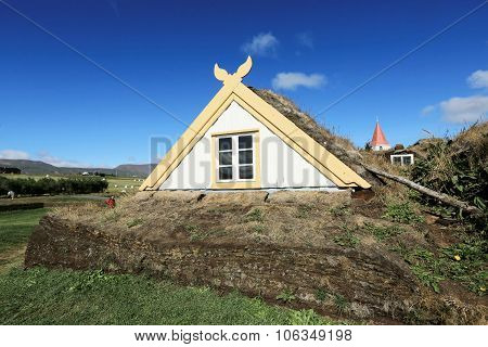 Old Traditional Icelandic Farm With Mossy Roofs - Old Church.