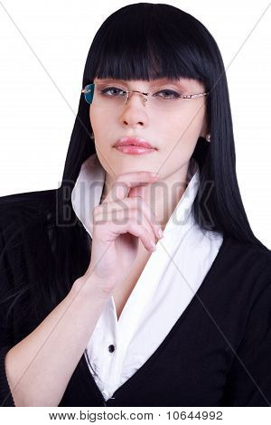 Mujer bastante negocio con gafas en blanco
