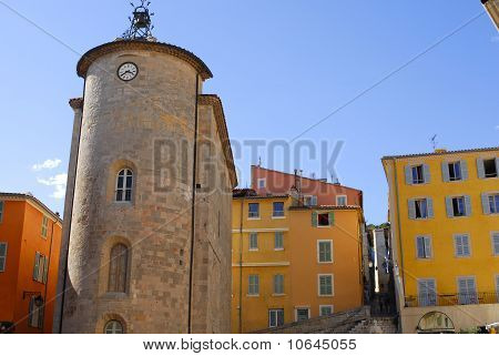 Torre dei Templari in Francia, città di Hyeres