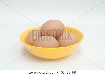 Eggs in the yellow bowl