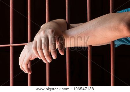 Man Hand In Jail