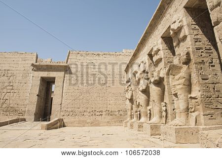 Statues In The Temple At Medinat Habu