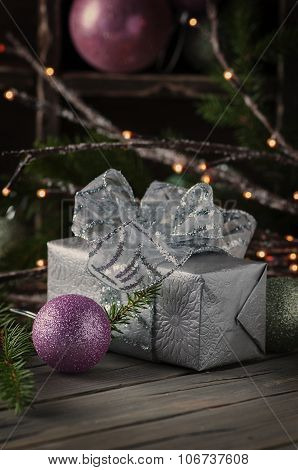 Christmas Decor On The Vintege Table
