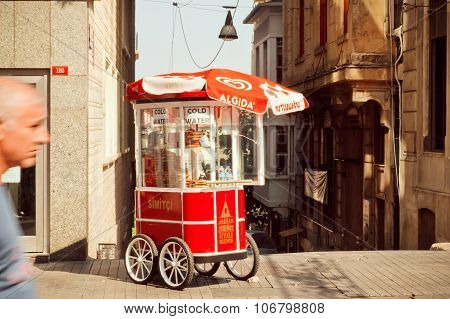 Fast Food Stall With Traditional Bread Simit - Turkish Circular Bread With Sesame Seedson