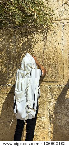 Unidentified Jewish Worshiper In  Tallith  Praying At The Wailing Wall An Important Jewish Religious