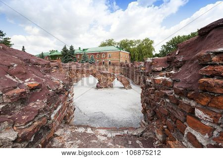 the ruins of the Brest Fortress