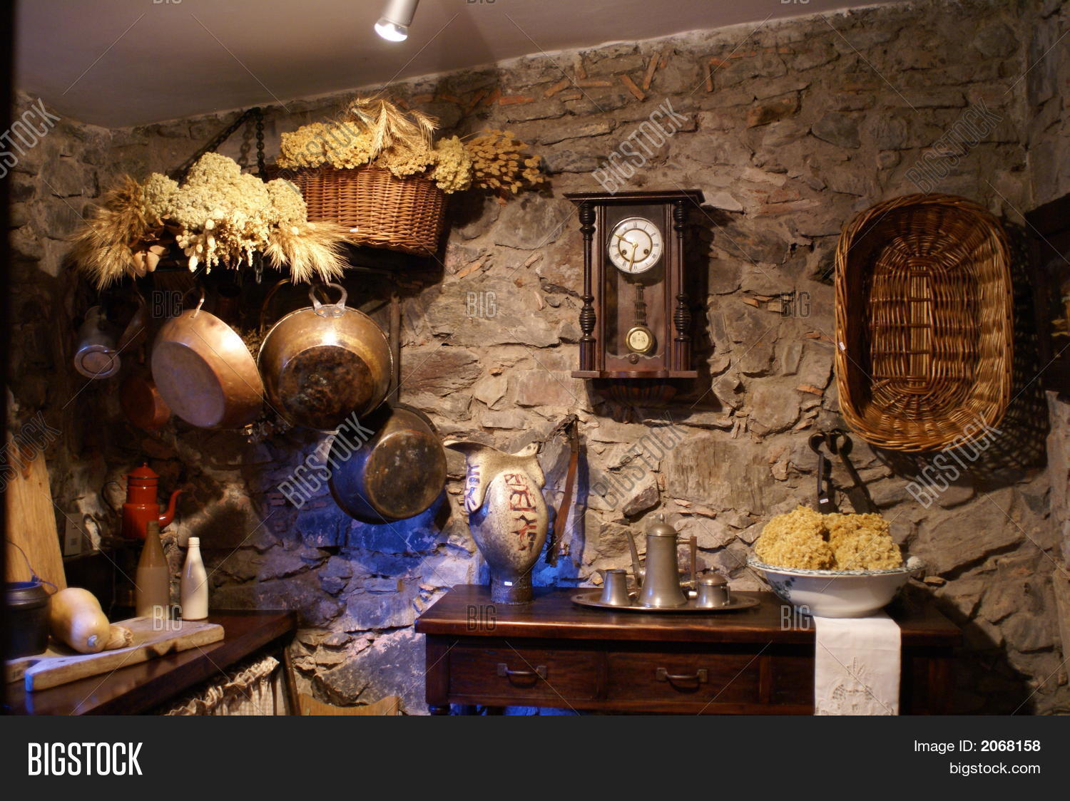 Old Fashioned Kitchen Image & Photo (Free Trial) | Bigstock