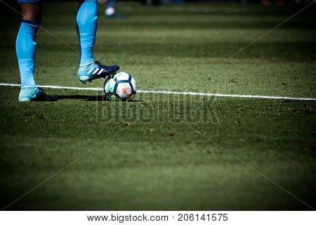 VALENCIA, SPAIN - SEPTEMBER 16: Neto during Spanish La Liga match between Levante Ud and Valencia CF at Ciutat de Valencia Stadium on September 16, 2017 in Valencia, Spain