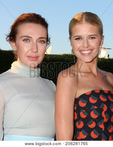 LOS ANGELES - SEP 23:  Anna Schafer, Sarah Wright Olsen at the 27th Environmental Media Awards at the Barker Hangaer on September 23, 2017 in Santa Monica, CA