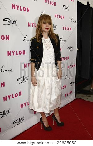 LOS ANGELES - MAR 24: Taryn Manning til 12 jubilæum oplag festen for Nylon magasin på Tru H