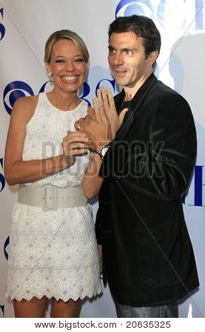 LOS ANGELES - 19 luglio: Jeri Ryan e marito arrivando alla CBS Summer Press Tour stelle Party 2007