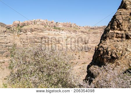 Red Rocks And Decorated Old Houses Of Kawkaban Fortified City