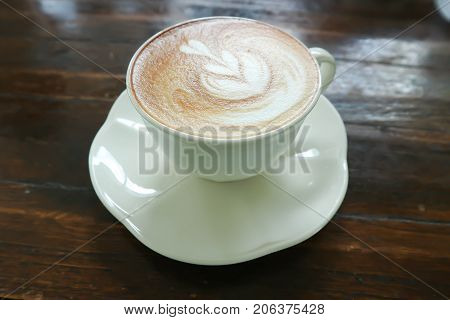 hot coffee hot latte with latte art