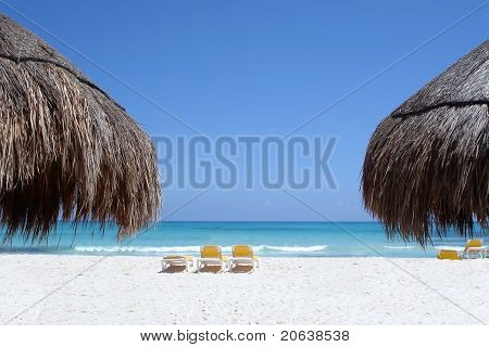 Tyrkysové vody Karibiku Beach