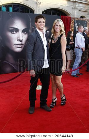 LOS ANGELES - 2 maja: Steven McQueen na premierze filmu Thor w teatrze El Capitan, Los Angeles,