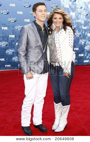 LOS ANGELES - květen 25: Scotty McCreery, Lauren Alaina na finále American Idol v Nokia divadlo