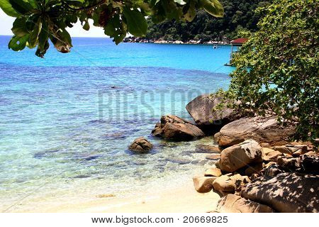 Perhentian Adası
