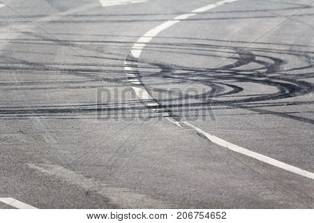 Emergency braking tracks on the highway .