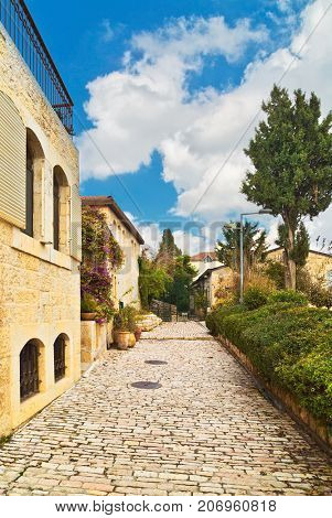 old house in Yemin Moshe district, Jerusalem, Israelin 