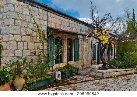 old house in Yemin Moshe district, Jerusalem, Israelin 