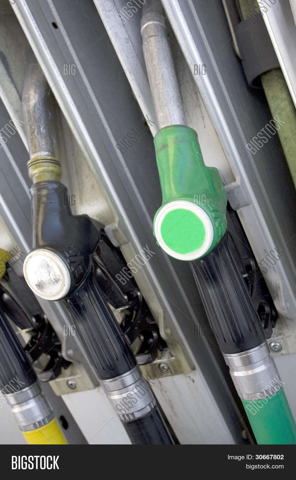 How Does The Gas Nozzle Know When To Stop