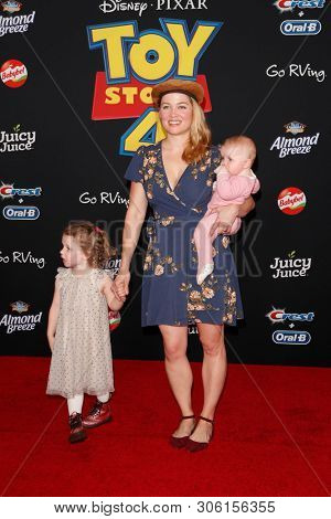 LOS ANGELES - JUN 11:  Shane Maness, Erika Christensen, Polly Maness at the 