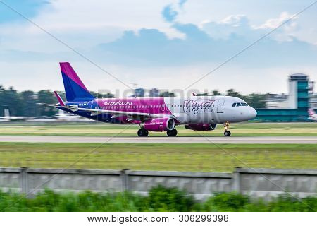 Wizz Air Airbus A320