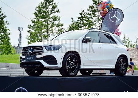 Warsaw, Poland. 15 June 2019. Vistulan Boulevards. Exhibition Of The New Mercedes - Benz Gle Suv.