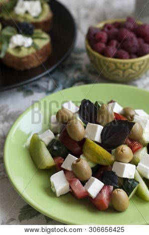 A Gourmet Lunch: A Plate Of Guacamole Sandwiches With Blackberries, Cream Cheese And Aragula, A Bowl