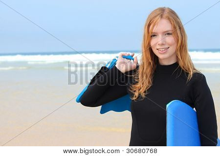 Dívka bodyboarding